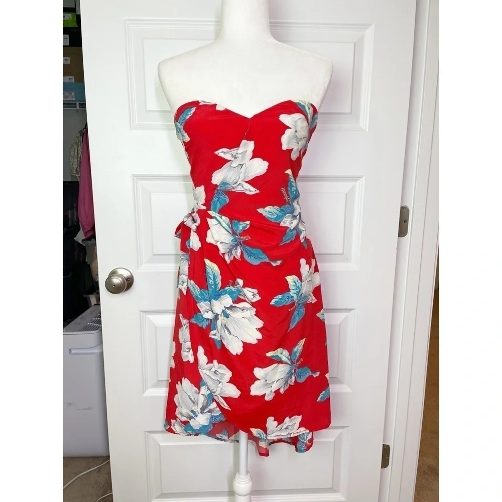 New Pink Lily Steal a Kiss Floral Strapless Mini Dress in Red Women’s Size Small